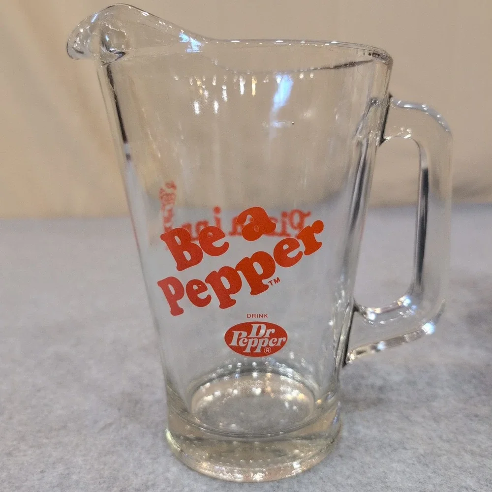 Vintage Dr Pepper Pizza Inn Be a Pepper Glass Pitcher Red Logo Advertising - Picture 2 of 6